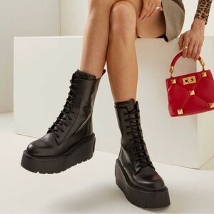 ⭐️Valentino VLOGO Platform Lace-up Combat Boots⭐️ As Is